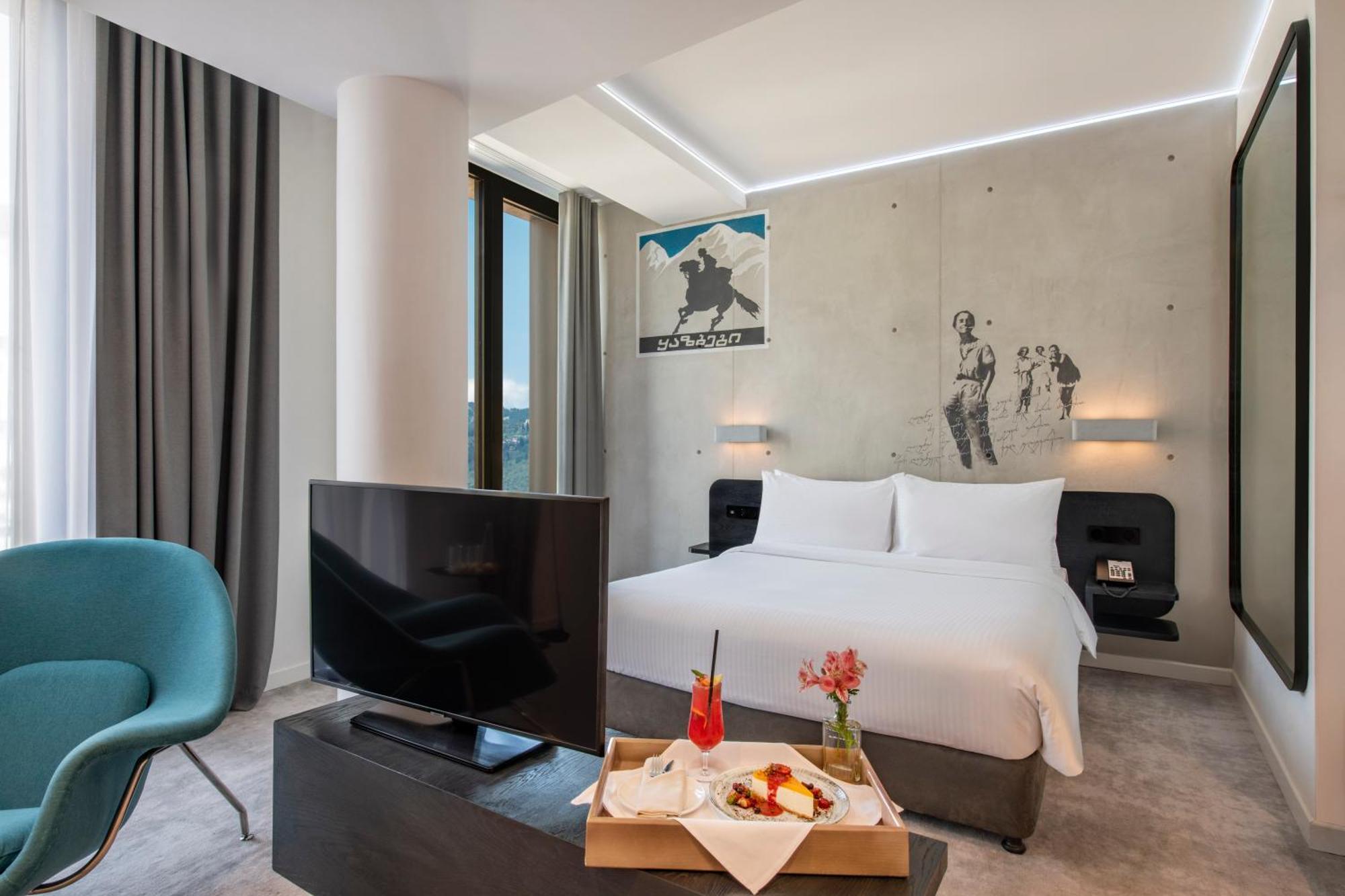 Golden Tulip Design Tbilisi Hotel Buitenkant foto
